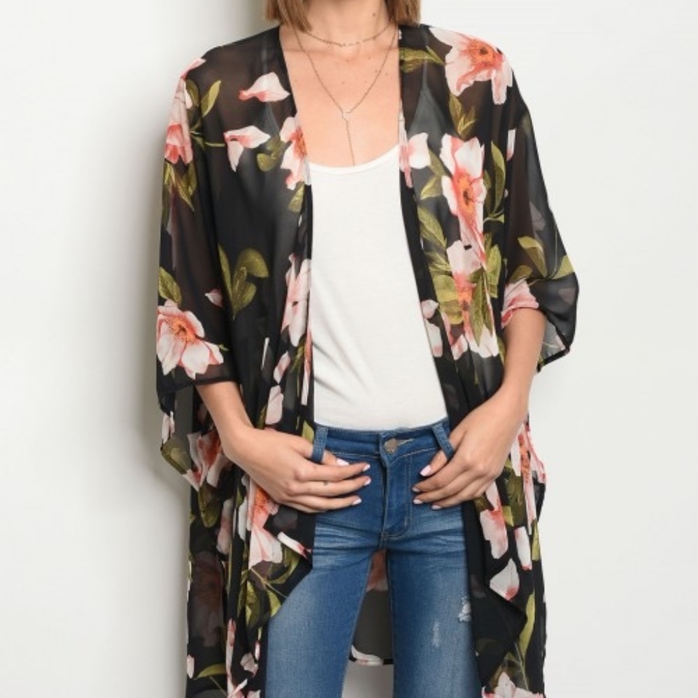 LAST 1! Short sleeve floral print kimono. - Picture 2 of 8